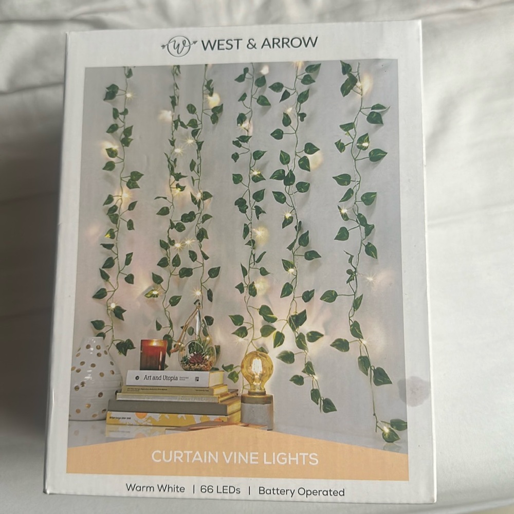 Curtain vine lights